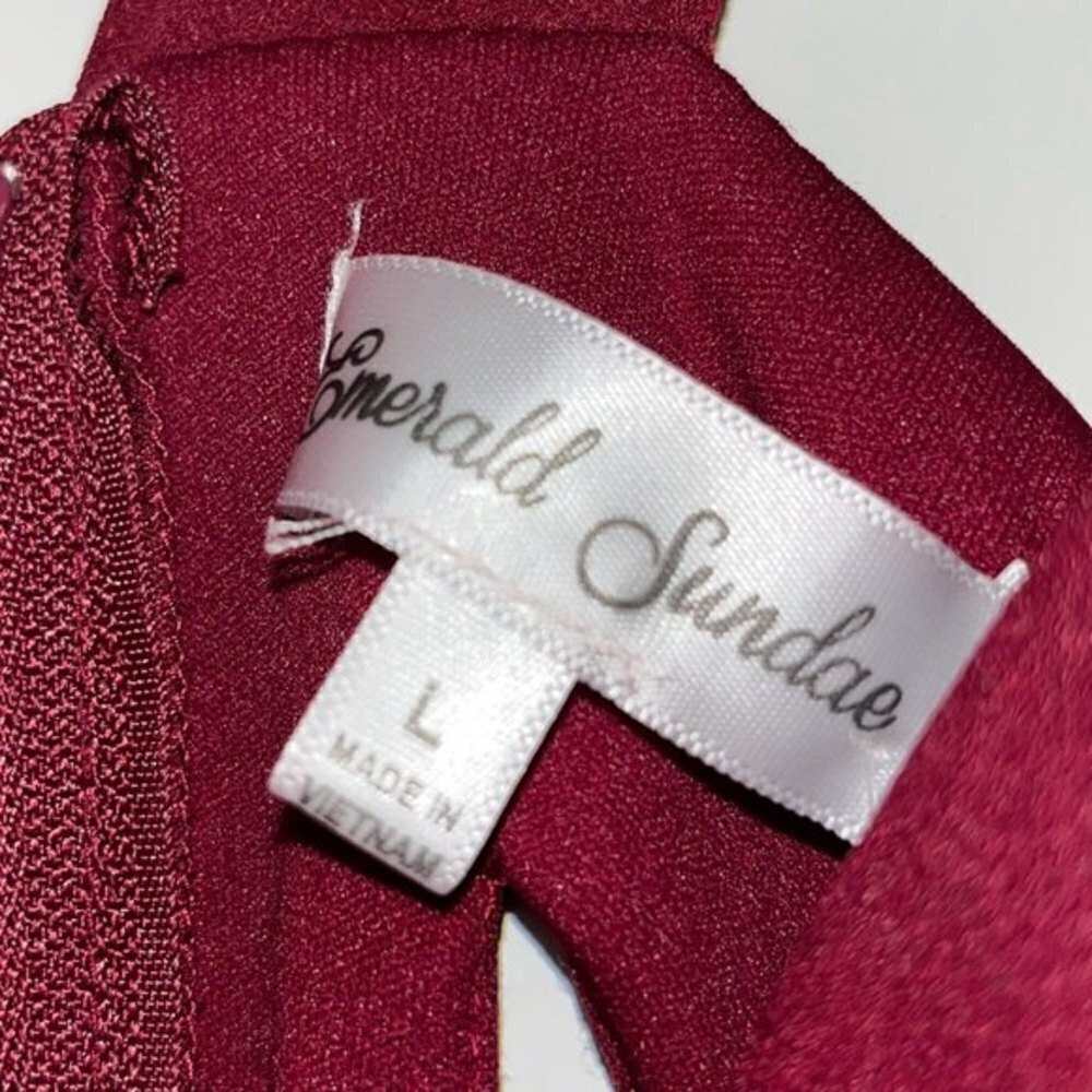 Emerald Sundae Cut Out Dress Burgundy Mini Strappy Evening NWT Womens Size Large - Picture 5 of 7